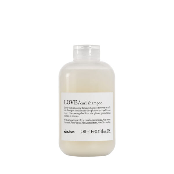 Davines LOVE Curl Shampoos in 250 ml – speziell für lockiges Haar, definierend und feuchtigkeitsspendend.