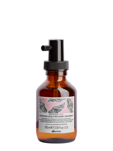 Braune Glasflasche mit Pipette, Produktname „Davines Elevating Scalp Recovery Treatment“